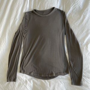 Lululemon hold tight long sleeve shirt